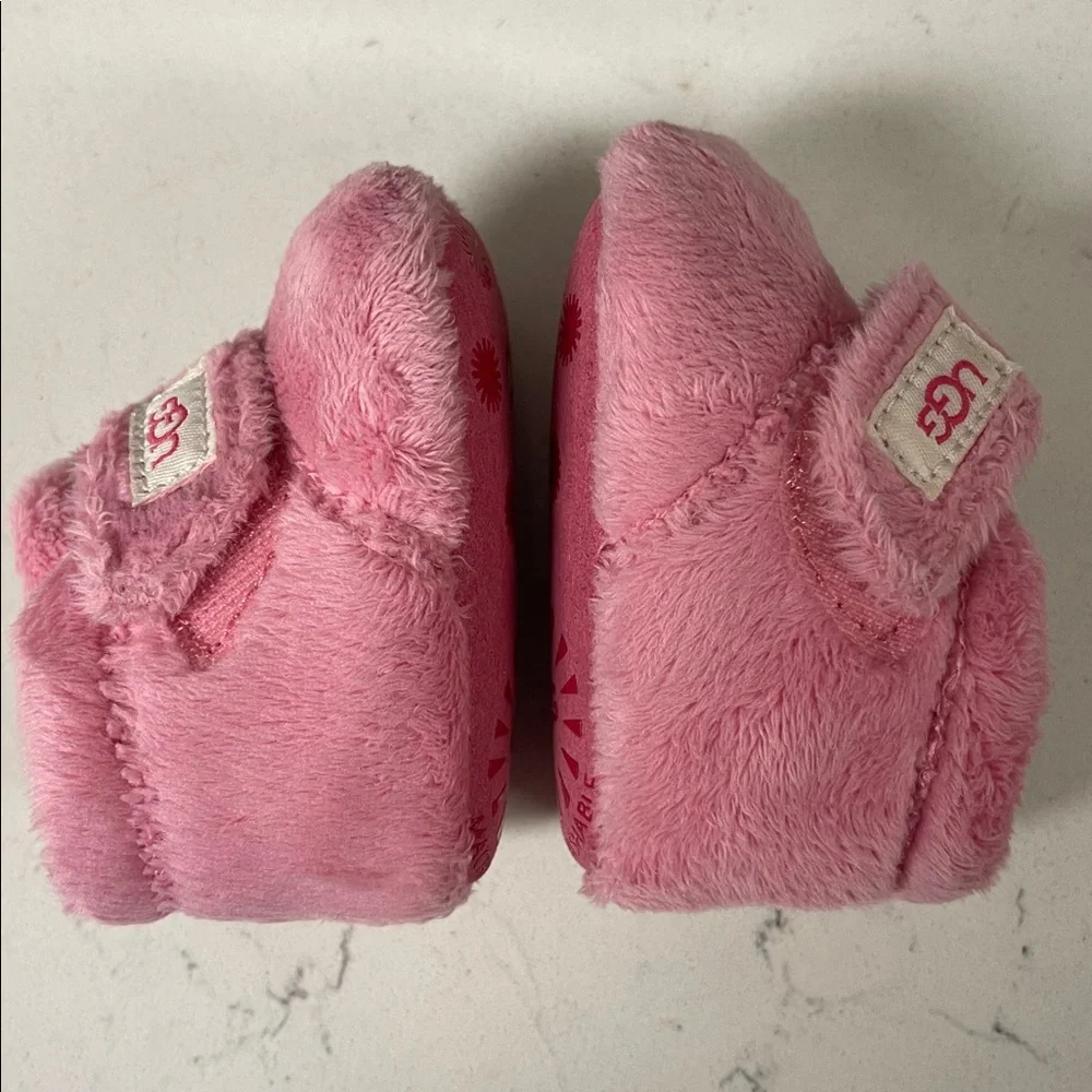 UGG Bixbee Bootie Fuzzy Pink Bloom Baby Slippers Size 0/1
